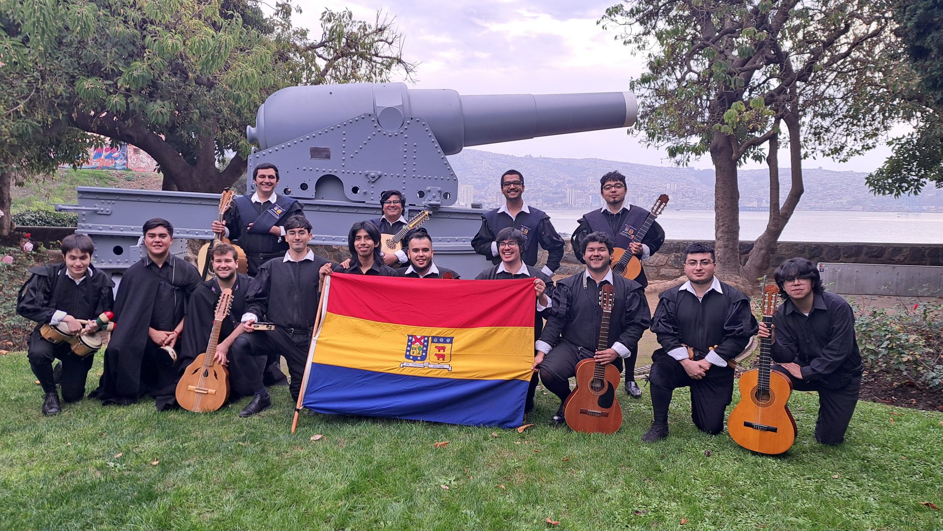 La Tuna Universitaria USM presenta concierto en el Edificio Federico